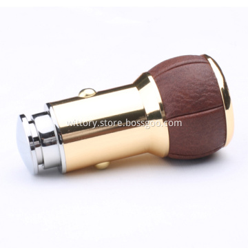 Environmental 2.4A smart car car charger